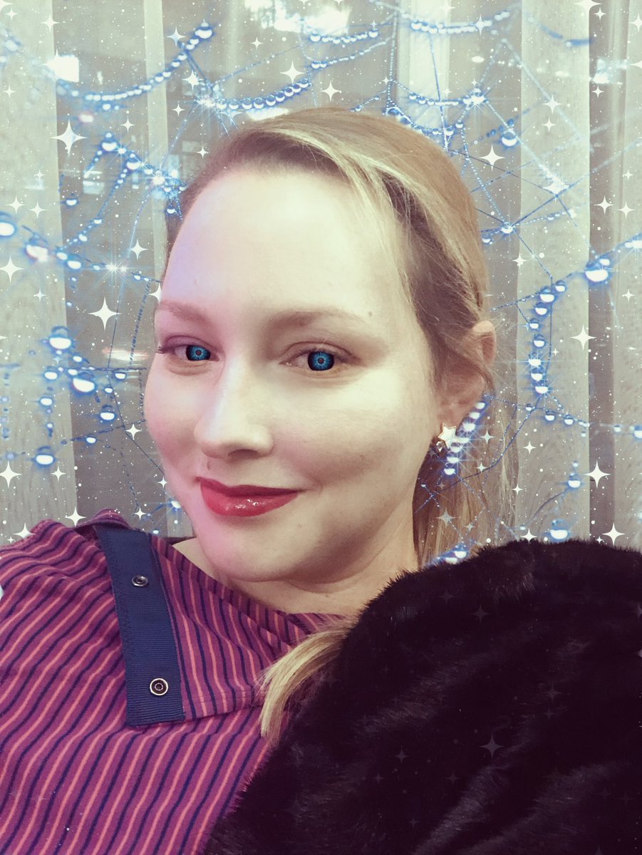 misstravels's tweet photo. First time playing with filters. I think I’ll use them for every picture from now #lizardeyes #selfie #sillyfilter #remarkabletravels https://t.co/dwLDMWlppm