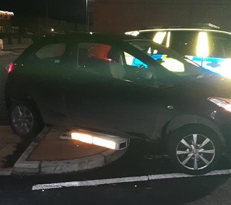 ASPRoadSafety's tweet photo. Taunton Road, Bridgwater
Driver FTS for our #OT39 during last night's shift, ran out of road and ran away.
We thank him for leaving his machete, drugs and passport behind.
We will be in touch soon.
#TST
#Seized https://t.co/Skbk8e4ecr