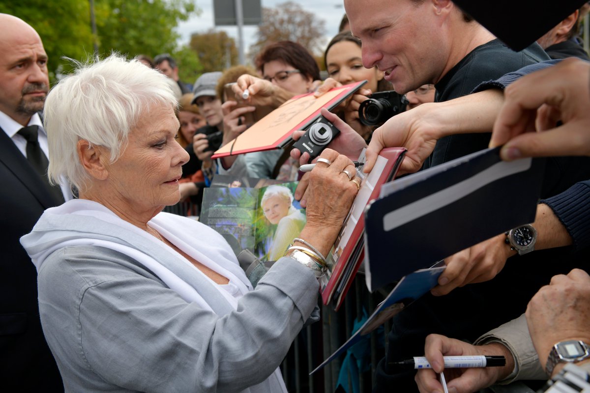 zurichfilmfest's tweet photo. #HappyBirthday Judi Dench 🎂 The bristish actress has garnered wide popular and critical admiration for a career marked by outstanding performances in both classical and contemporary roles. The Academy Award winning actress and was honoured with the #GoldenIcon Award at #ZFF2018. https://t.co/f2fOwrad4X