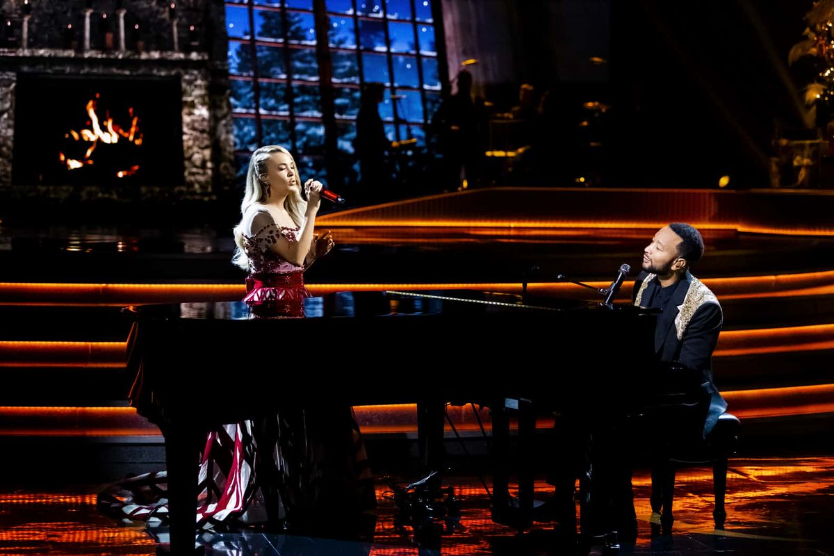 #TheVoice 21 finale will feature performances from Carrie Underwood, Tori Kelly, Ed Sheeran, Alicia Keys and more.
https://t.co/ePKZcIvFlu https://t.co/wQrcAN7fix