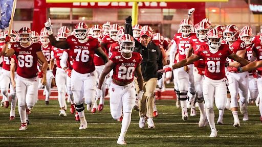andrewrumph56's tweet photo. Blessed to receive my third D1 off from the University of Indiana🔴⚪️ @dunbar_coach @gregwall8 @CoachDaveMarino @coach_peoples @CoachMashack #LEO https://t.co/gdpxnNcumJ
