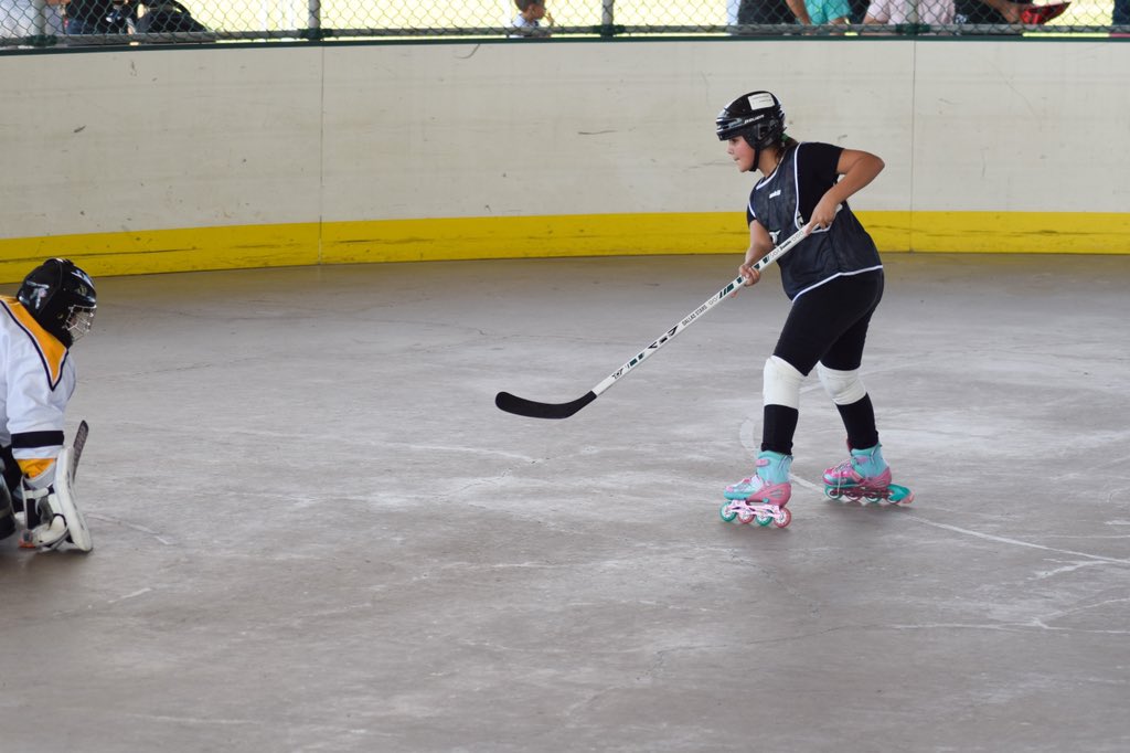 RGVRoller's tweet photo. It’s incredible to see the growth from the ground up. Hockey is more fun when everyone can play and it’s our mission to ensure hockey is for everyone🏒❤️
@mcallenparks thanks for allowing us to host and for the incredible facility
#BattleOnTheBorderCup2021
#RGVRoller #RGV https://t.co/QnPXKGKrK5
