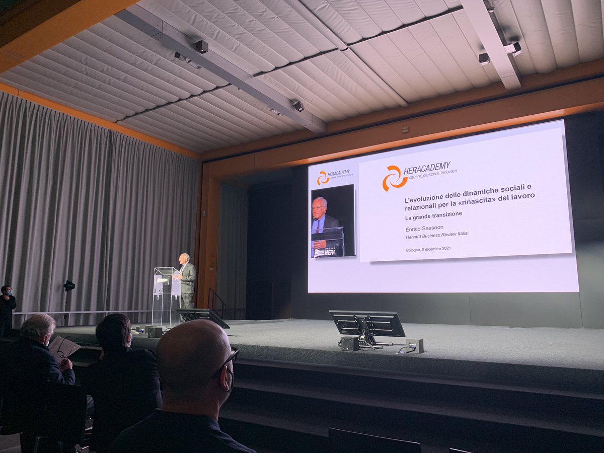 “Non ci sarà alcun new normal: ci sarà invece un cambiamento continuo, sempre più veloce. Bisogna sviluppare un nuovo mindset sul lavoro, pensate solo a AI, Think Tank e tanto altro”, dice Enrico Sassoon, Direttore <a href="/HBRItalia/">Harvard Business Review Italia</a> #HeraPerLaRinascitaDelLavoro #HerAcademy <a href="/GruppoHera/">GruppoHera</a>