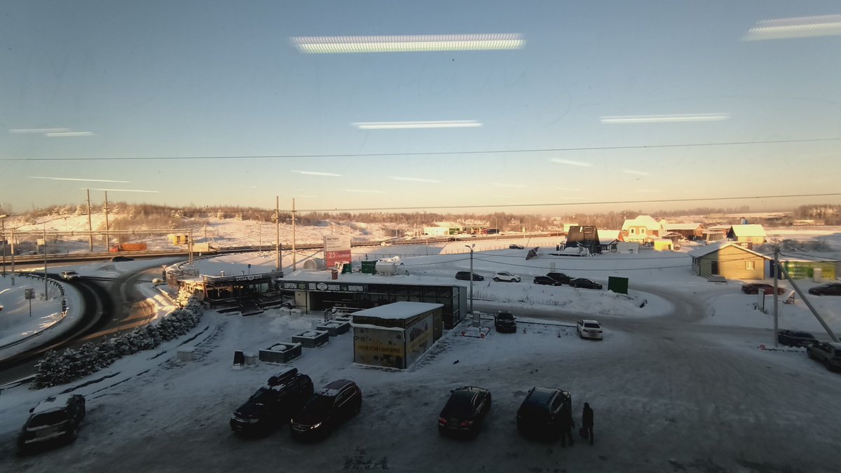 AlexanderArzh's tweet photo. View from the window at the workplace.
#workplace #windowview https://t.co/Y2s3aJPdvj