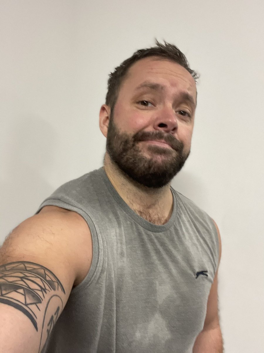 MartinIsAtHome's tweet photo. Sweaty! https://t.co/rM8iA1anMb
