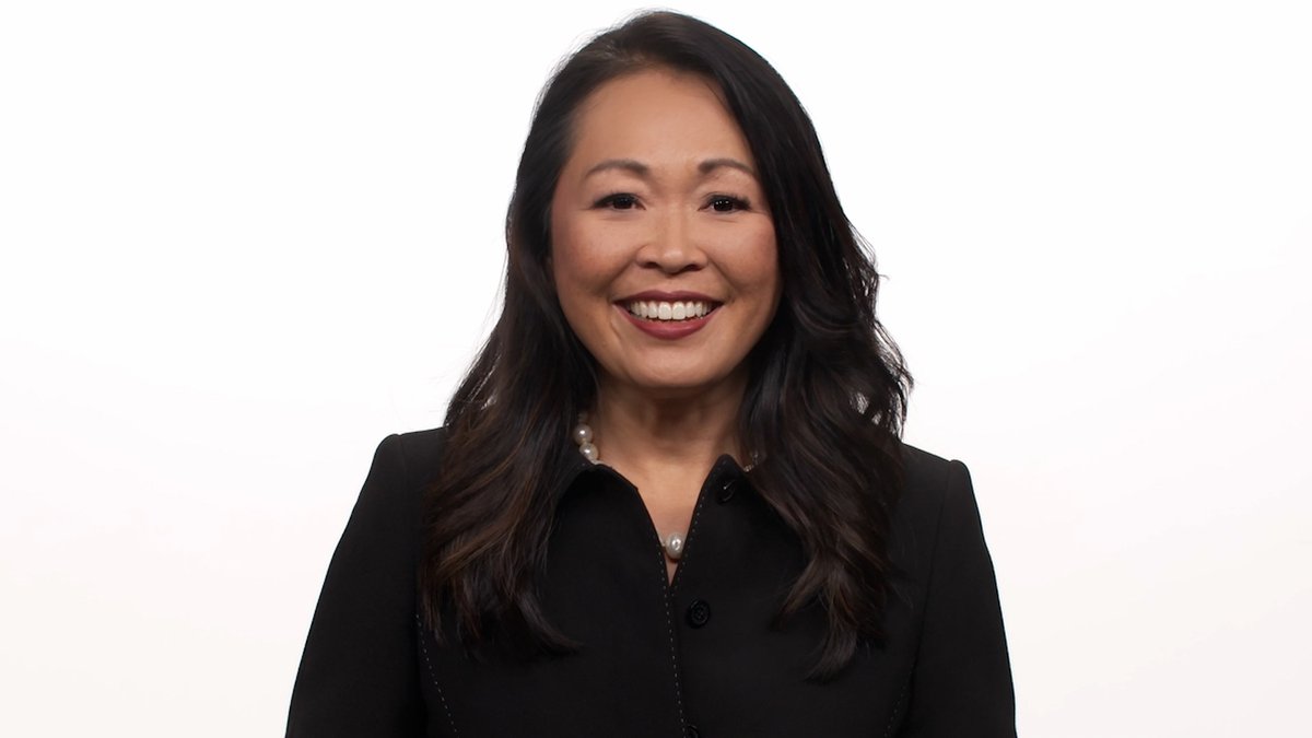 CatalystInc's tweet photo. #CareerAdvice from Lisa Chang of @CocaColaCo:
"I learned the importance of taking #risks early in my #career. And not only taking risks but accepting if I failed...#Failures are opportunities to grow and learn...not a reflection of your ability." #RealTalkByCatalyst https://t.co/6My5N8syu8