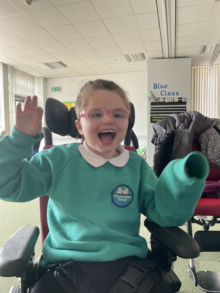 Castleviewps's tweet photo. Much fun was had by these two today in Blue Class, using their switches to play some banging drum solos and rock music! #causeandeffect #checkoutthosesmiles https://t.co/yd1WDFJWTl