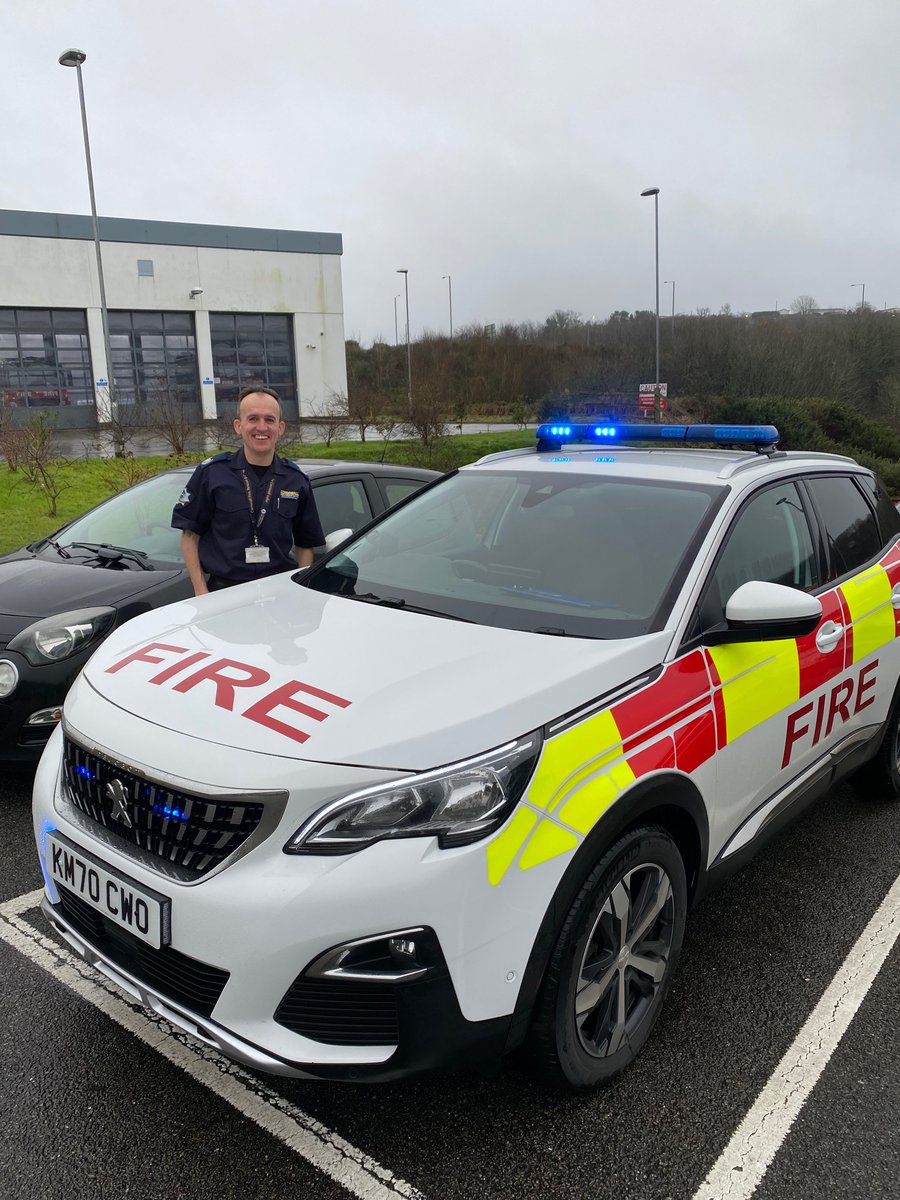 Thanks <a href="/alrightkidders/">Phil James</a> for taking me on my ERD assessment today. Pleased to say <a href="/CornwallFRS/">Cornwall Fire and Rescue Service</a> I passed. Note I must practise the double horn press🤡 🙉 🚒🚨Another top day in the duchy. #drive2arrive #progress #safetyofeveryone. Thanks for the pasty Phil.