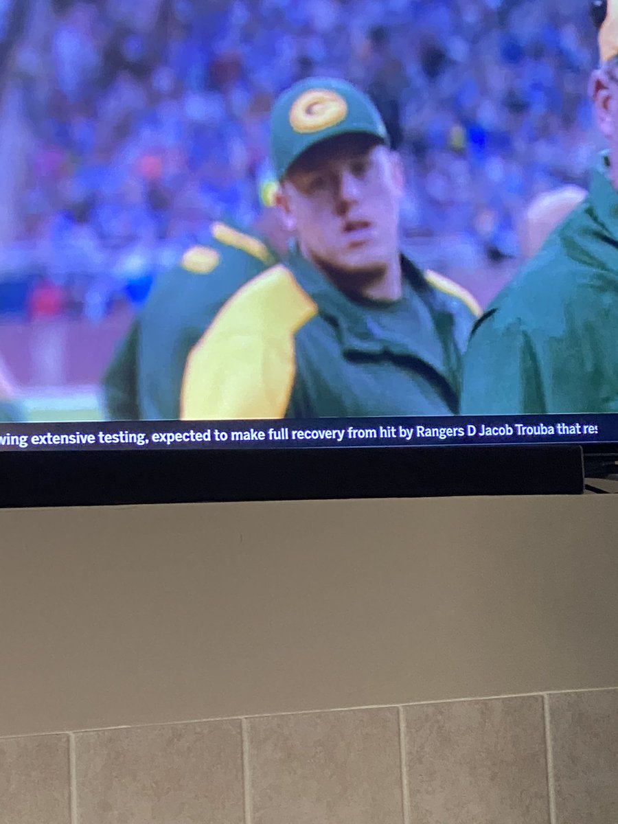 bueno329's tweet photo. @JJWatt ????  NFL films about Jim Campen https://t.co/8yIHL5Bz0Z