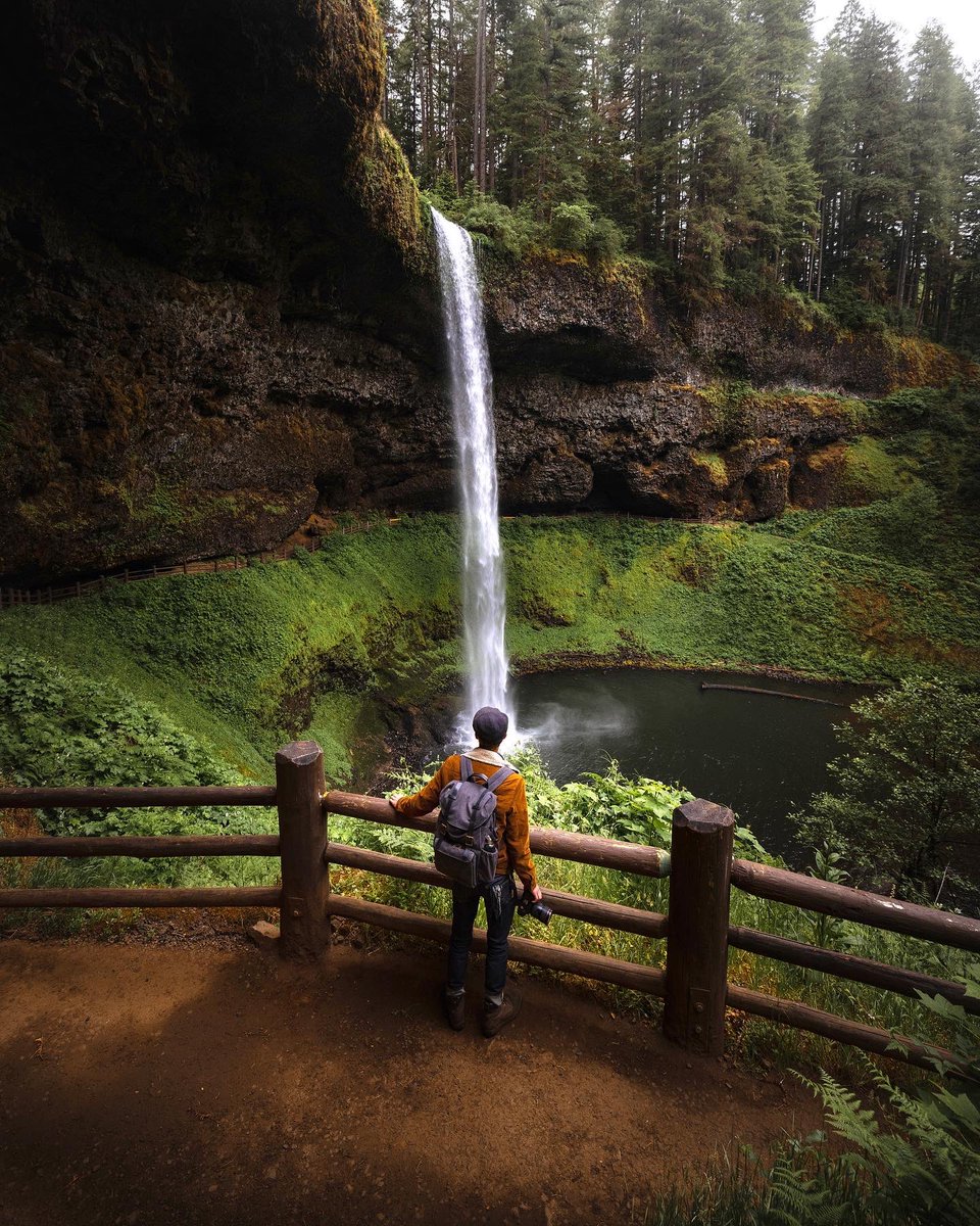 parkerburkett's tweet photo. GM! Gloomy days are waterfall days! https://t.co/2mt5jTpSHH