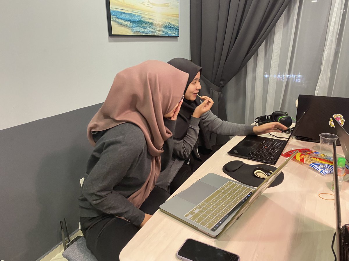 rekastudios's tweet photo. Last night of our #REKATHON #REKAGameJam and all our teams are hard at work! May the best team win!!! 

Support their socials and progress here👇
@GameSanatoria 
@wreck_yourbrain 
@newbies_siily 
@Dadforc3 https://t.co/BkiVqnDxJi