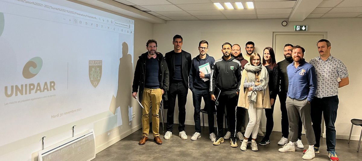 UNIPAAR's tweet photo. 🏉 Tournée des clubs et institutions du rugby français 🏉

Un grand merci aux salarié(e)s et dirigeants de l'@avironrugbypro, @agen_rugby, @staderochelais, @StadeToulousain, @UsmSapiacRugby et @FranceRugby pour leur accueil chaleureux la semaine dernière ! https://t.co/aPAFB4wsQC