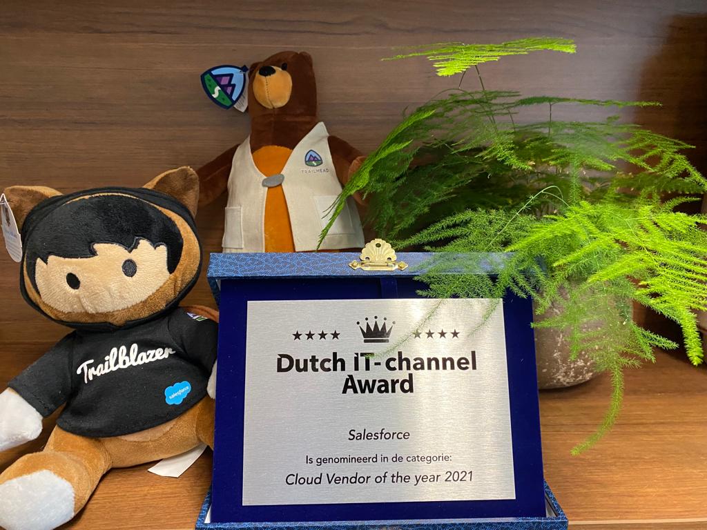 salesforce_NL's tweet photo. It's official: we hebben de nominatie voor #CloudVendoroftheYear binnen!💥🙏 

Het is nog mogelijk om te stemmen voor de @Dutchitchannel awards. Breng je stem uit op deze website:

https://t.co/wXoI5GT5iw https://t.co/L3poxf0rmO