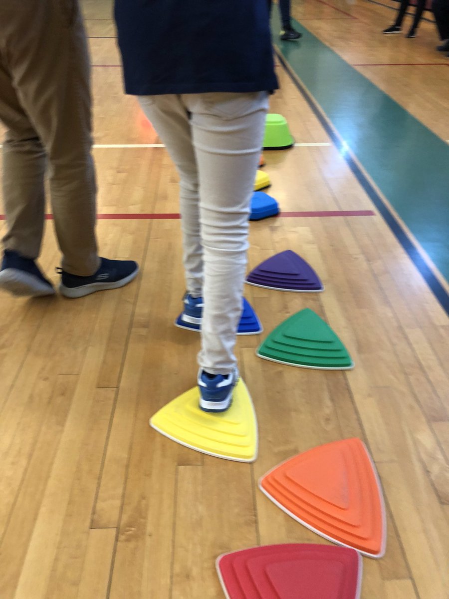 KellySTEAMPhysEd tweet media