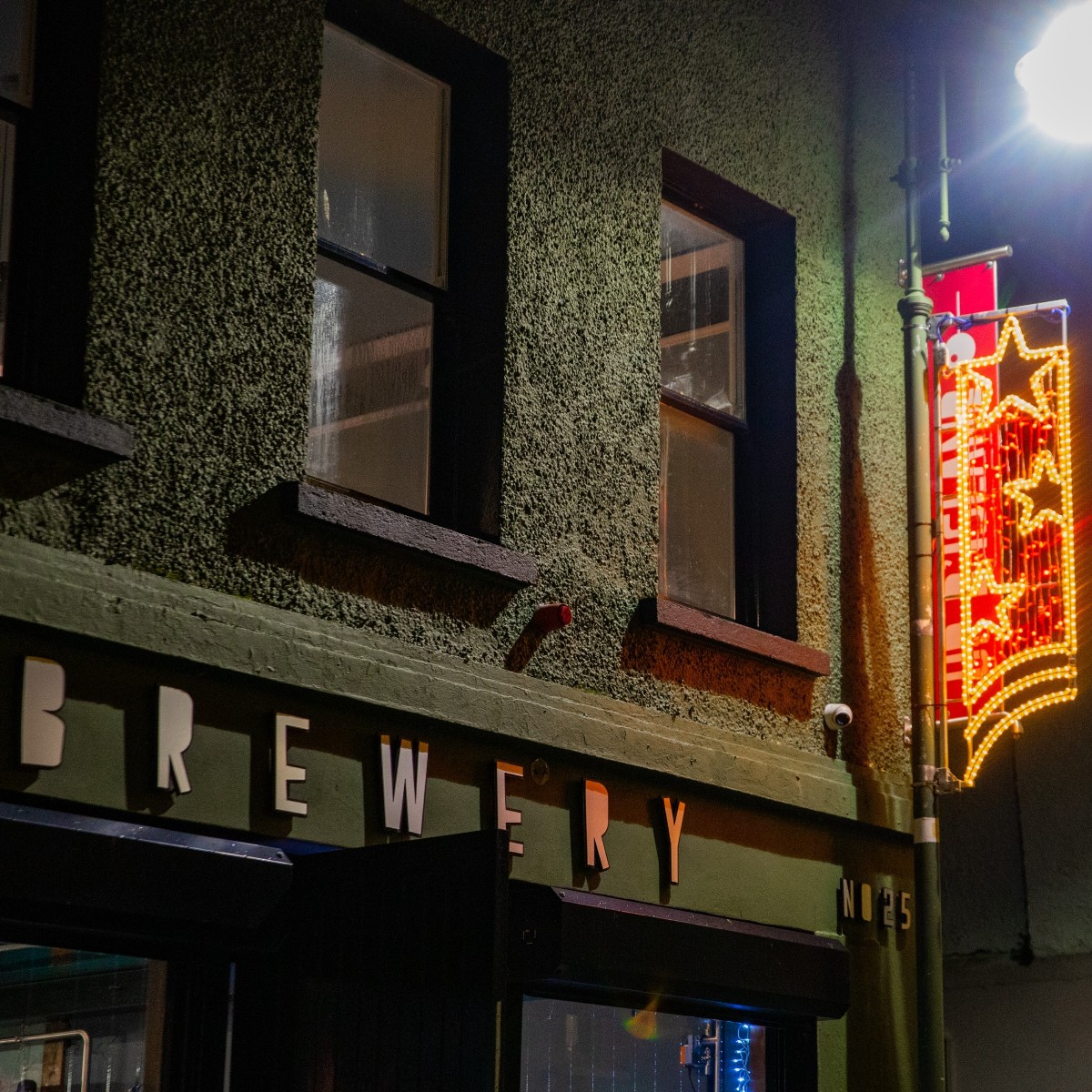 Don't miss your second chance to enjoy the <a href="/TreatyCityBrew/">Treaty City Brewery</a> festive fair, this Friday 4pm - 9pm. 

Featuring food trucks, crafts and a stall dispensing mulled red ale, sure to get you in the festive spirit!

#LocalLive #ChristmasinLimerick

More: limerick.ie/christmas/even…