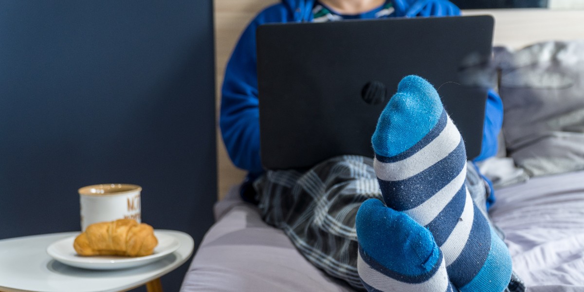 Here are five great tips to help protect yourself. 

1. Use a good password
2. Use a multi-factor authentication 
3. Don’t access personal information on public Wi-Fi 
4. Clear your browsing history
5. Use antivirus and anti-spyware