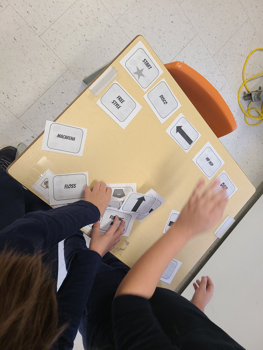 GLewisOCT's tweet photo. #coding at @smcs2021 using #OntarioMathSupport Dance in Grade 1/2 and @codeorg #AngryBirds in Grade 5/6 #HourofCode2021 @OAMEcounts. Kids didn't want to stop! @rosemortillaro @msasilvestre https://t.co/kEXUvpFczr