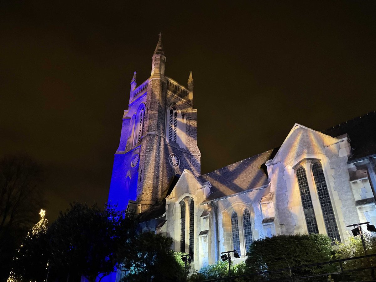 PFevents's tweet photo. Loving the illuminated historic buildings of Waltham Forest!! #walthamforest #architecturallighting #feelingfestive #christmaslights #lightupwalthamforest @JFHEvents https://t.co/hLfpjvjdhz