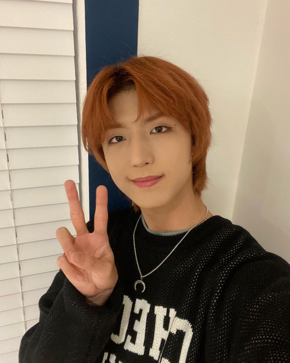 What a cute selca.. 🥺 #Junhan #한형준 #준한 #XdinaryHeroes