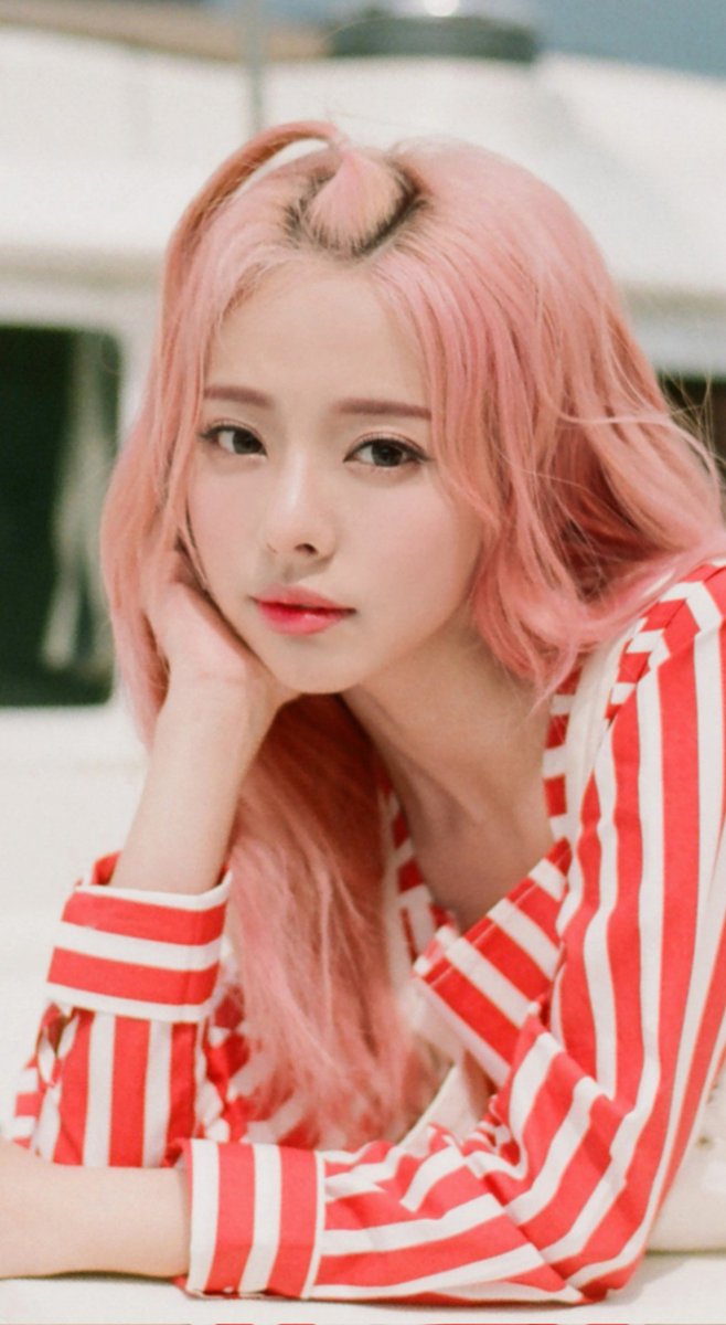 softglownyc's tweet photo. Happy Birthday Vivi! ❤️🎂🥳 So to celebrate, we dropped our remix of "You And Me Together" on YouTube today! Check it out! Link on our profile! #LOONA #ViVi #kpop https://t.co/SkBmfAVbDj