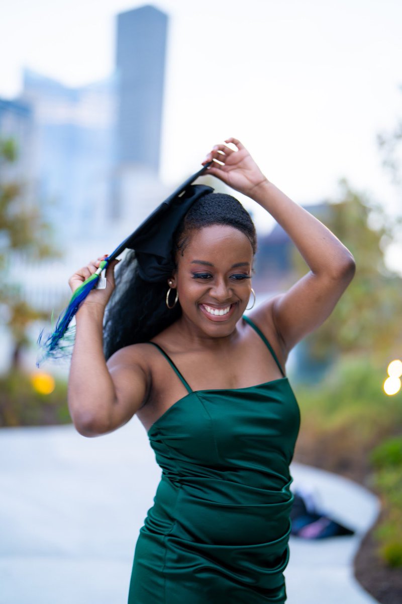 gee_nutella's tweet photo. Only about 4% of therapists in the U.S. are Black. But I’m proud to be a contributor to the expansion of that number. ✊🏾

M.A. in Clinical Psychology https://t.co/05kbdiL5qh
