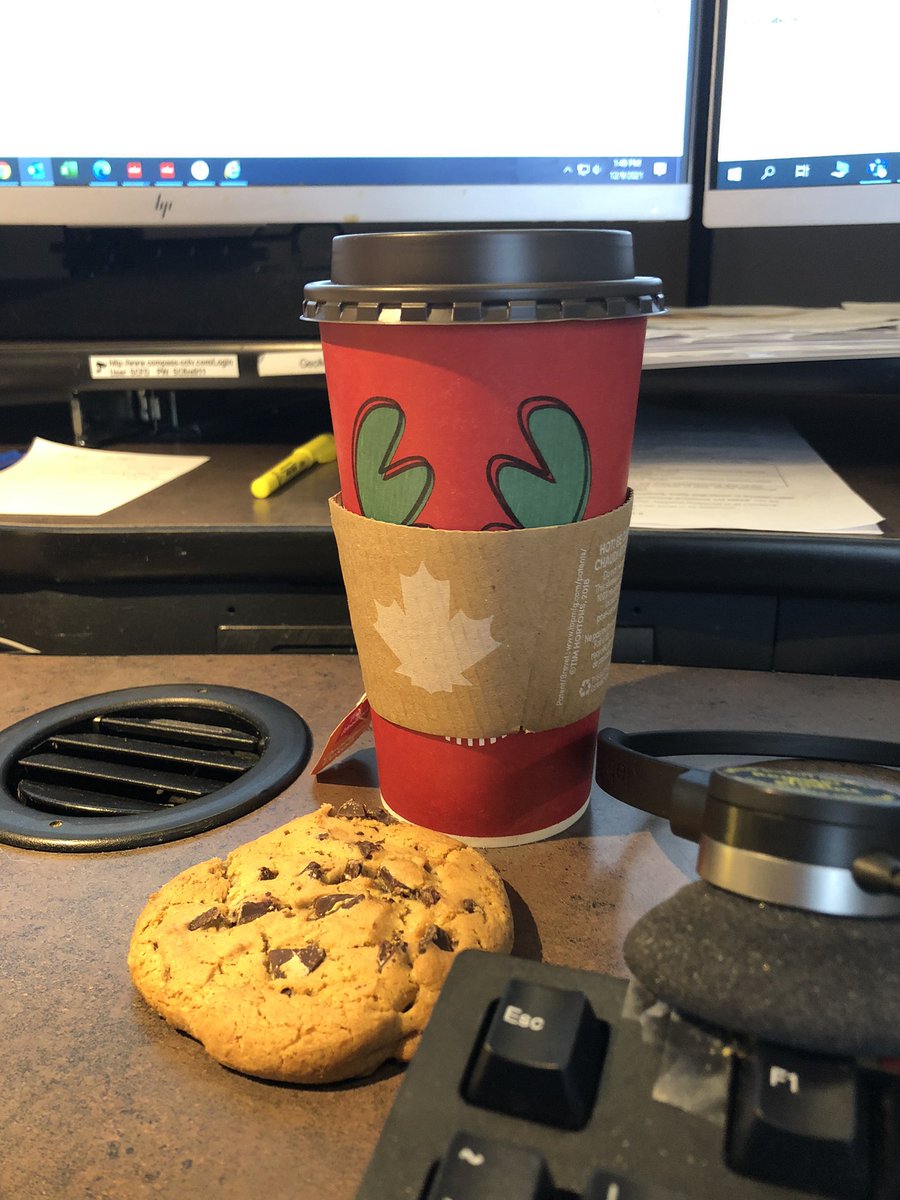 firechic552's tweet photo. Its the little things. We have the best Firefighters. Thanks Pat.@firefighters_st #sweettreats #firedispatch https://t.co/yJcxw22Gff