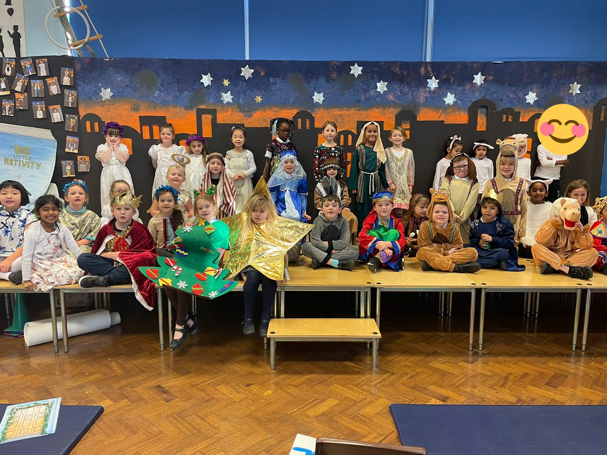 UptonWestleasch's tweet photo. #WestleaWillowY1 and #WestleaAshY2 have finished all their Christmas performances! They were amazing! https://t.co/R3W25ttz4x