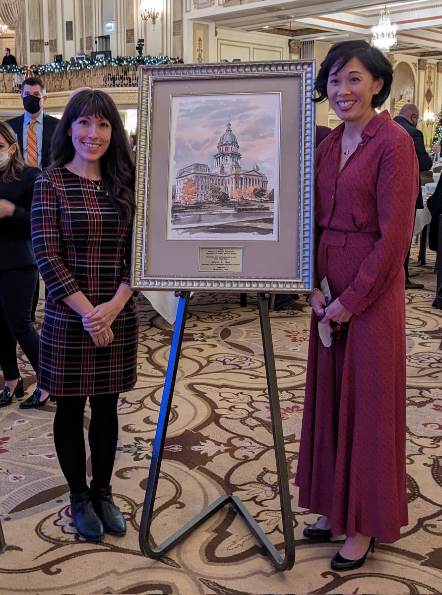 Motorola Excellence in Public Service award goes to my boss IDHS Secretary Grace Hou! 🎉🎉🎉