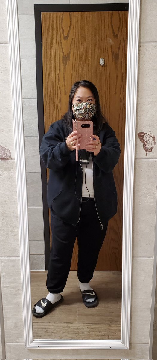 OPS_DrYang's tweet photo. Decades Day... Teachers dress as Gen Z. #HuskyNation #OPSProud #MobileDean #SpiritWeek @OPS_Northwest @OmahaPubSchool https://t.co/MZqwVNNJ2a