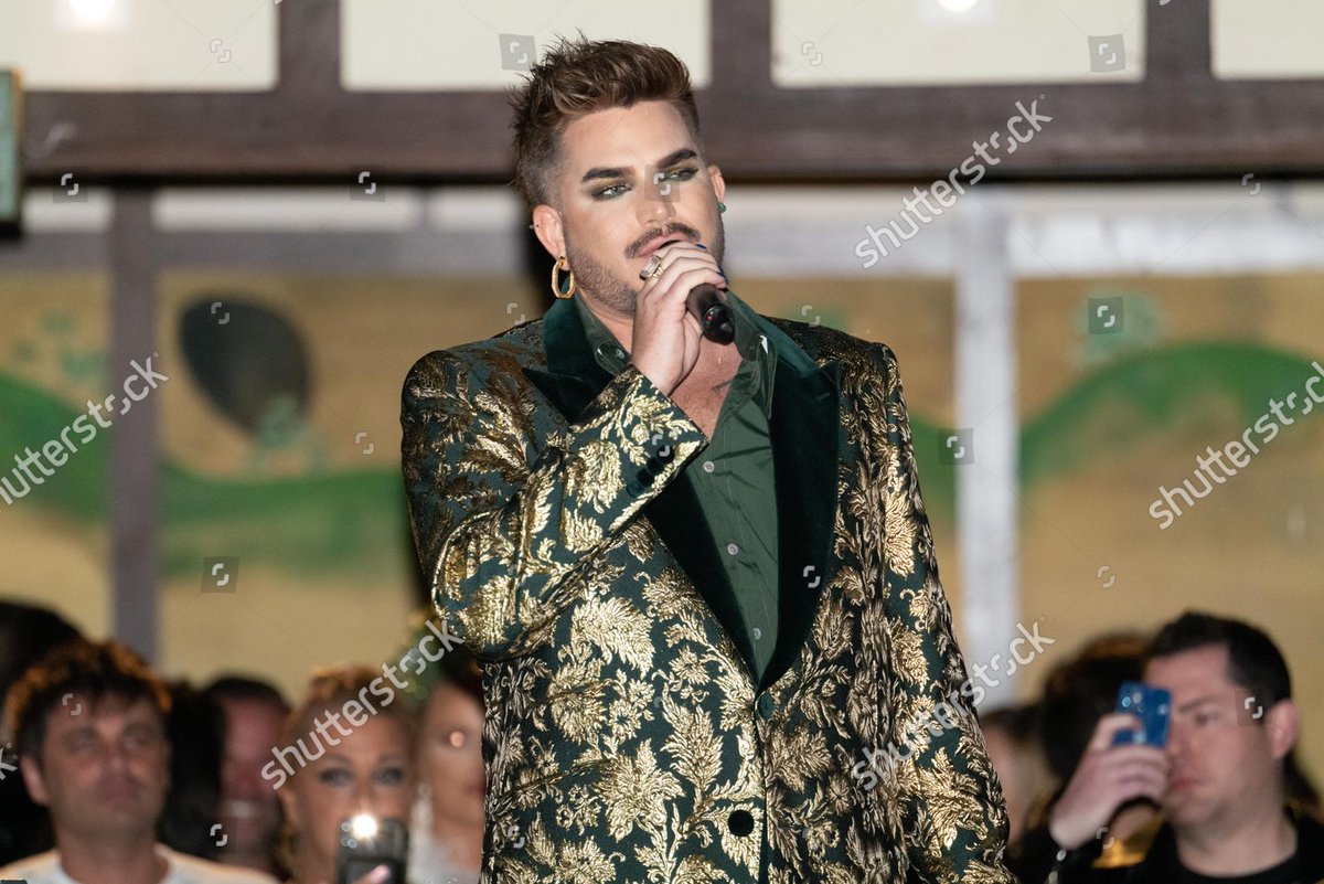 4Gelly's tweet photo. PRO PHOTOS/ @adamlambert at the charity event 
'Toys for tots" last night! 
🤩🤩
https://t.co/LEawTqznvl https://t.co/ARR6df4qH3