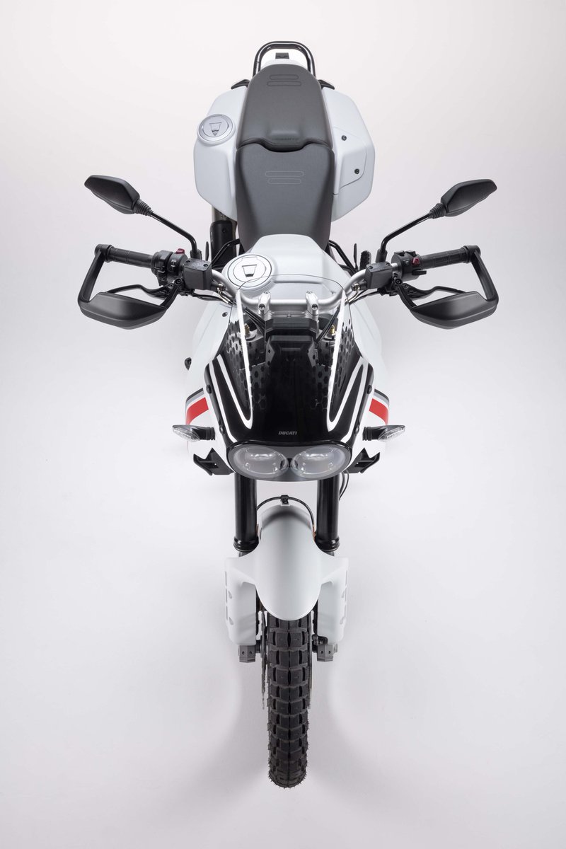 Asphalt_Rubber's tweet photo. Quick take on the #Ducati DesertX: looks great, and plenty of meat on the features side, with some cool accessories. The segment has moved on from 500-pound middleweight ADV bikes though, and the $17k price tag is a tough pill to swallow… https://t.co/i1AAR8F8jd https://t.co/djL4p8uT5g