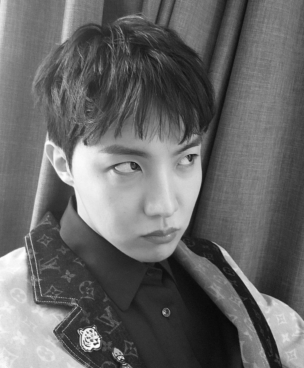 SG_J_M's tweet photo. [INSTAGRAM] Hoseok🐿️

"I'm"

(https://t.co/ce8V2J4bdo) https://t.co/7pkzaTnUjF