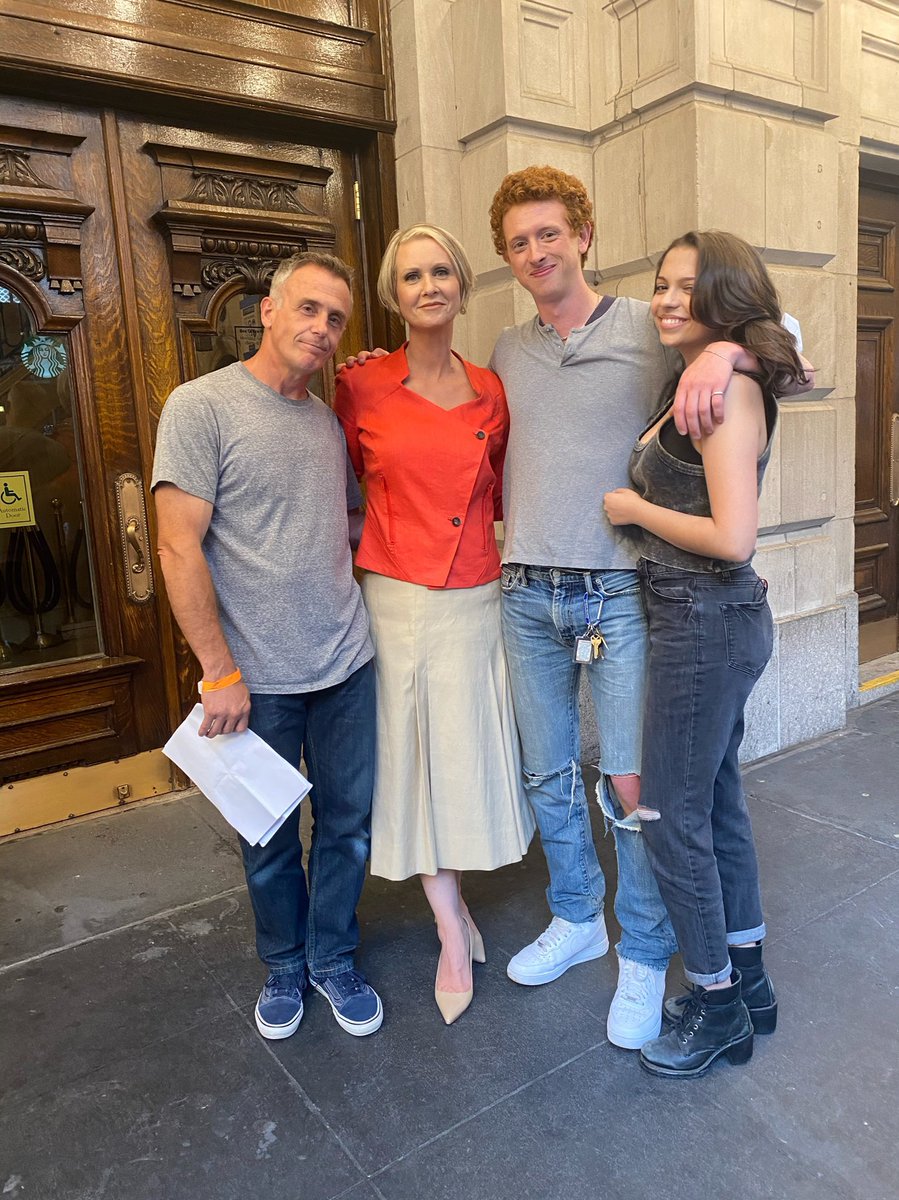 Cynthia Nixon tweet media