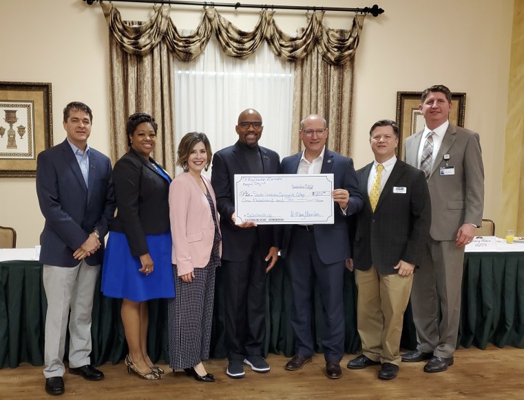 LanaFontenot's tweet photo. Thanks to the @StMaryChamber for its continuous annual support of @southlacc students in St. Mary Parish! @Anthony_Baham @peppagrass1157 @DrVincentJune @T8c23 https://t.co/TbG6jZUfUU