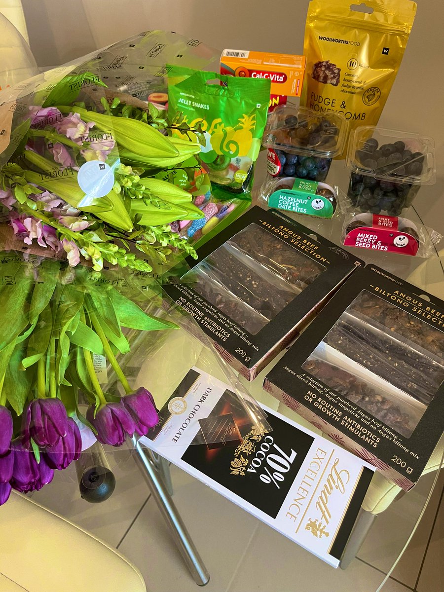 Belle_Fiore_'s tweet image. @Queen_Slee and I have been receiving such thoughtful essential and care packs since we got sick. Having people who genuinely care about you and your well-being in your life is top tier, I won’t lie 😭😭🥺🥺