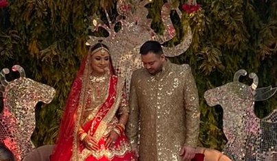 DipuKumar0's tweet photo. तेजस्वी यादव अपनी पत्नी के साथ https://t.co/kg2miSQezx