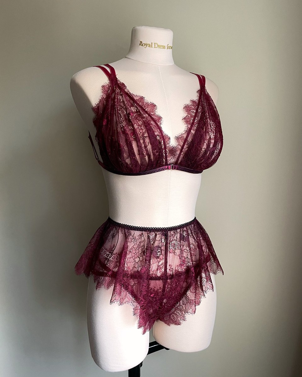 This sample set has recently found its forever home... but should I revisit this design?⁠

Beautifully hand painted and draped Chantilly lace in tones of cranberry and plum... ⁠