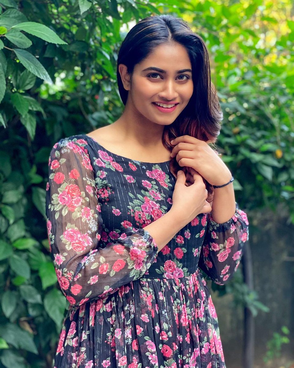 shivaninarayana's tweet photo. 😇❤️ https://t.co/LcWbxUTIhT