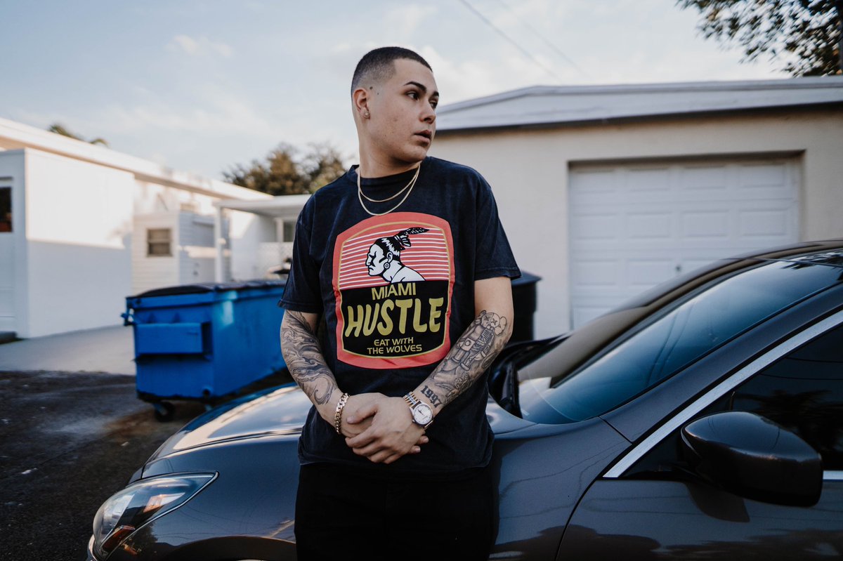 empirebtq's tweet photo. It’s a Dade county thing https://t.co/6z8JSCTAbN https://t.co/E8a5e6WyCv