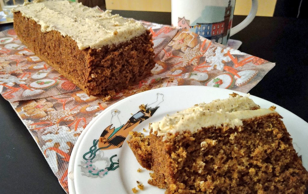 BakingCooking's tweet image. Coffee and cake time 👩🏻‍🍳🎂🥕🍰🥕🎂🥕🍰☕🍵🫖 #homemade carrot loaf cake with icing ❄️⛄🍵☕ #CoffeeTime #teatime #cake #carrot #cakes #baking #homebaking #homecooking #cooking #teaandcake #dessert #deliciousfood #delicious #Foodie #Food #treatyourself