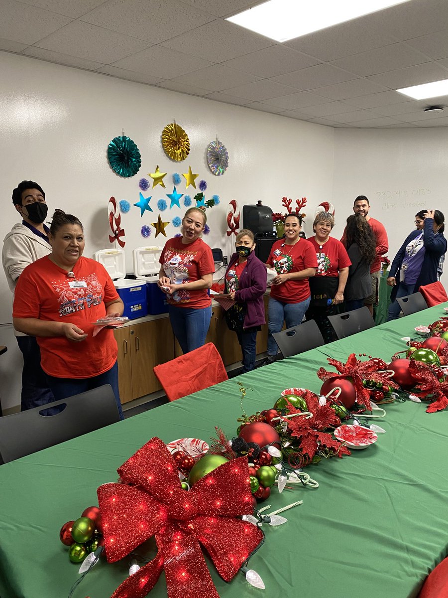 PSE proud of our special friend, Kelly Murphy/MHS, for an amazing Memorial Taco’’s breakfast with fresh coffee, fruit and candy this am!❤️❤️❤️
Great way to start the day!❤️❤️
We love you Kelly!❤️❤️