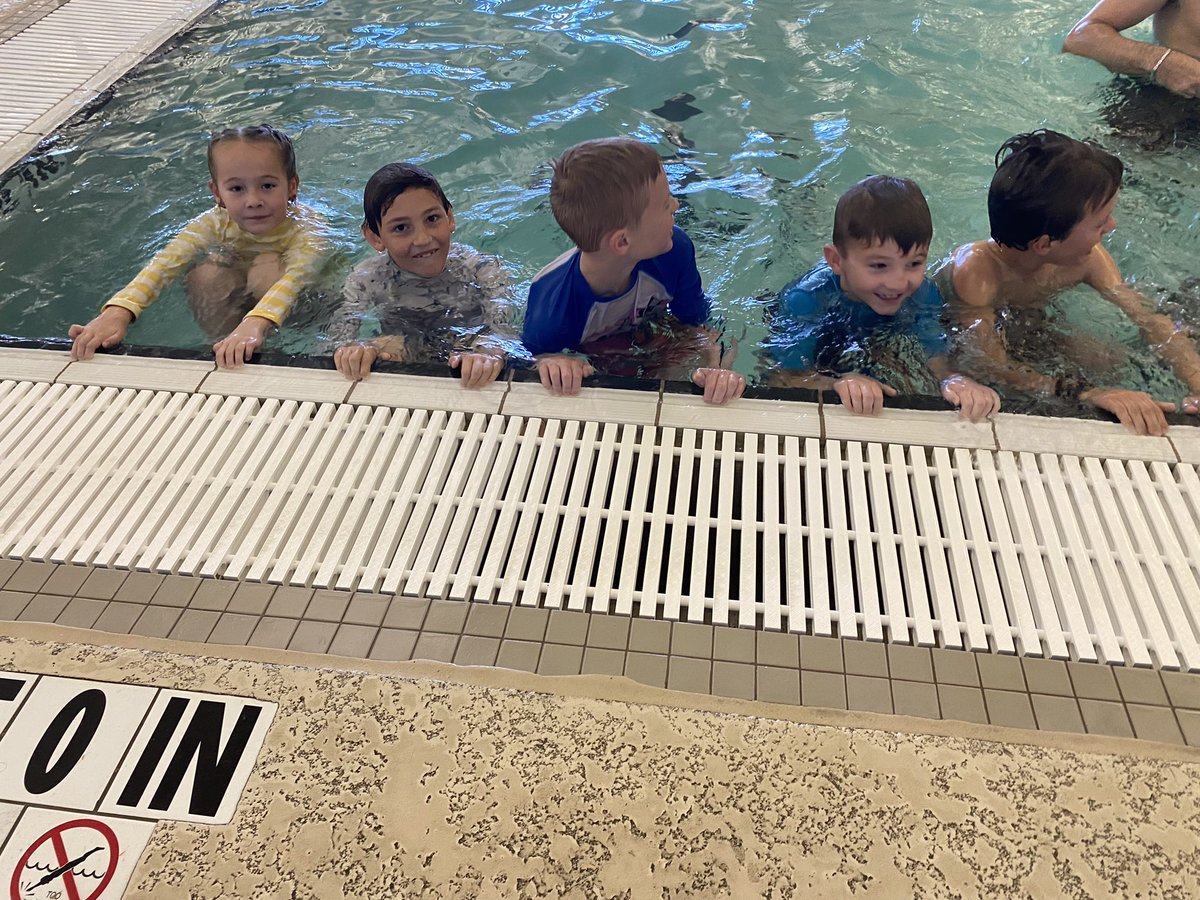 mrsdowns3rd's tweet photo. Always a blast at the natatorium for third grade’s water safety program! @PISD_Aquatics @RuckerRocks https://t.co/evCdFECZS1
