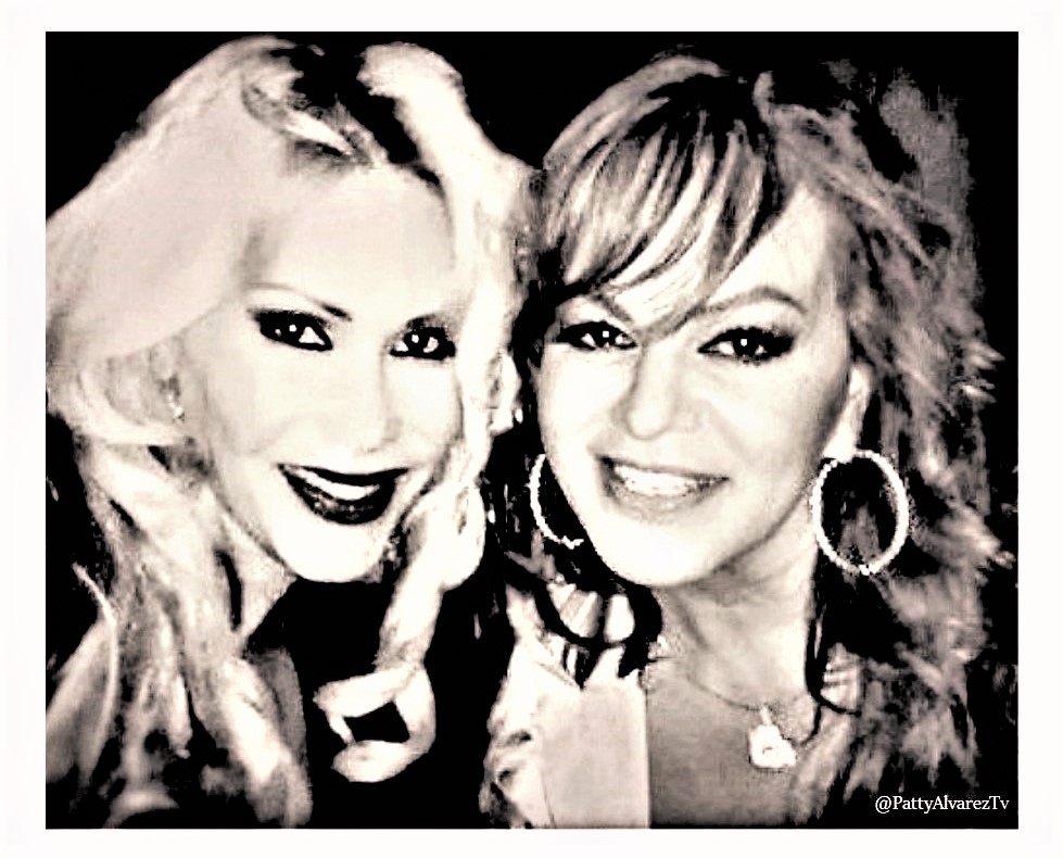 BenLagunass's tweet photo. Recordando el Aniversario Luctuoso de Jenni Rivera #JenniRivera @jennirivera #ArturoRivera #JacobYebale y toda la tripulación #LaDivadelabanda #MariposaDeBarrio #LaGranSeñora #Inovidable
Abrazos hasta el Cielo 🙏💐 
@PattyAlvarezTv
@BenLagunass @BenLagunassPR https://t.co/sPdst2LQdv