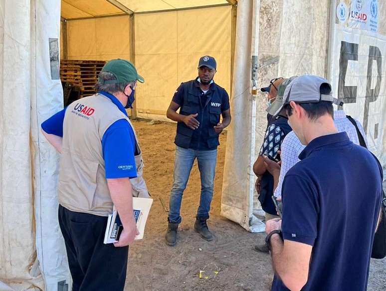 WFP_Haiti's tweet photo. 📍LesCayes, #Haiti
#TimCallaghan &amp; team from @USAID_Haiti @USAIDSavesLives with @WFP_Haiti, @Pwoteksyonsivil &amp; other partners to continue helping people affected by the earthquake in the south. Thank you🙏for your support!  
#workingtogether #savinglives https://t.co/jgzZyNchdP