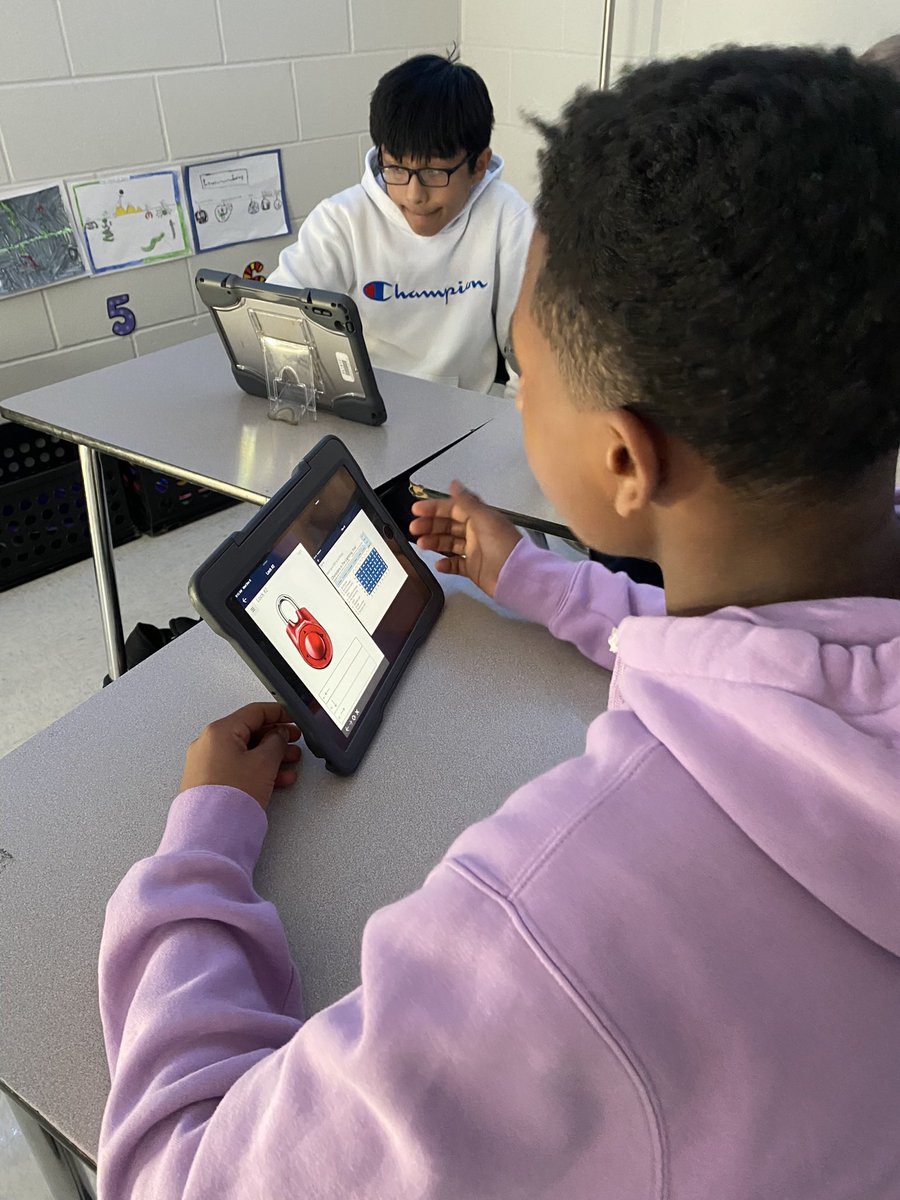 Leslie Blevins tweet media