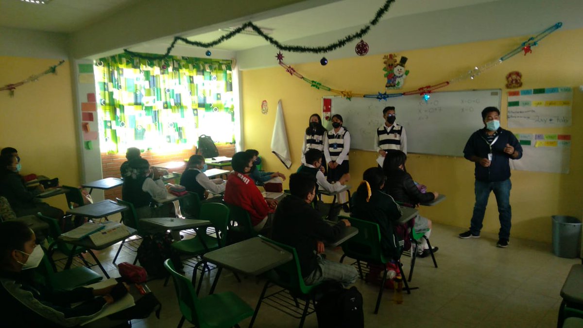 Escuela Preparatoria Oficial Núm. 371 tweet media