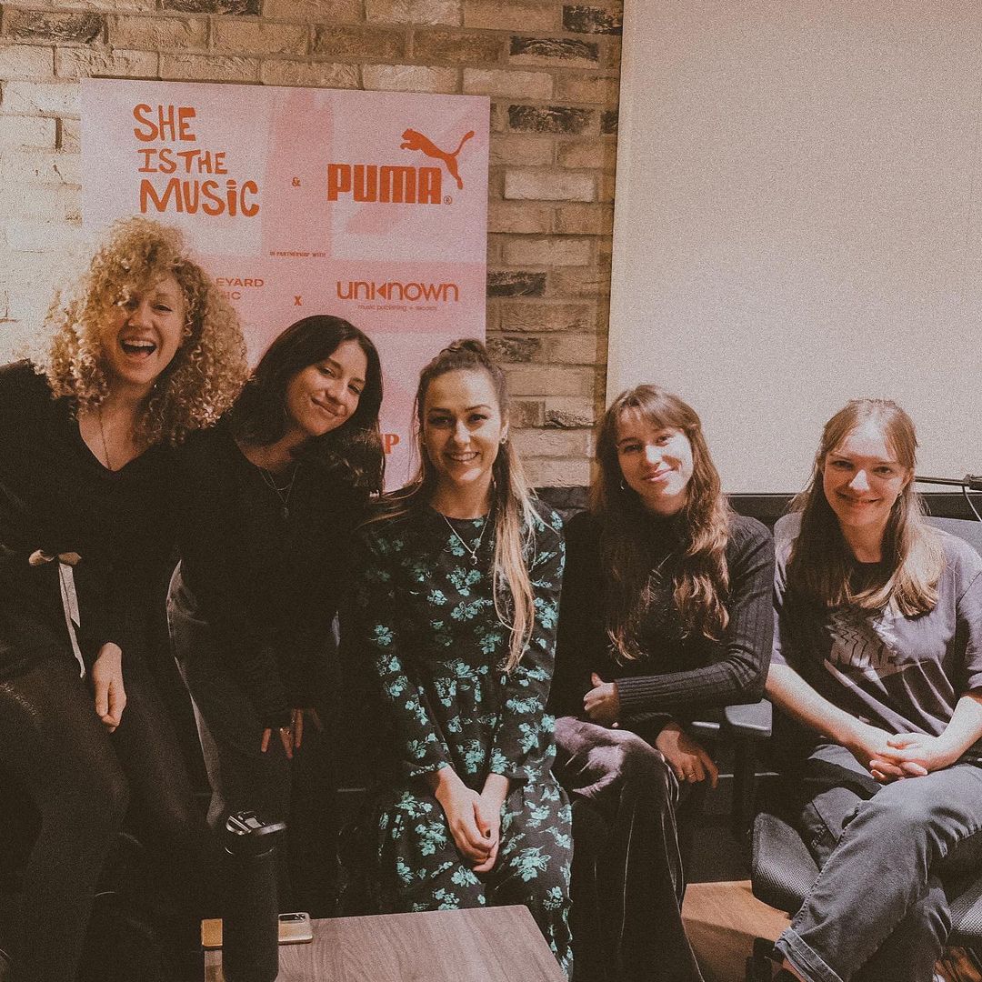 TileyardLondon's tweet photo. Throwback to last week's incredible ALL FEMALE songwriting camp hosted by Tileyard Music at #TileyardLondon, in partnership with @sheisthemusic @unknownmusic and Puma Women ๐ถ
We can't wait to hear some of these female-led bangers hit the charts! โค๏ธ https://t.co/gW5O6IyHNs