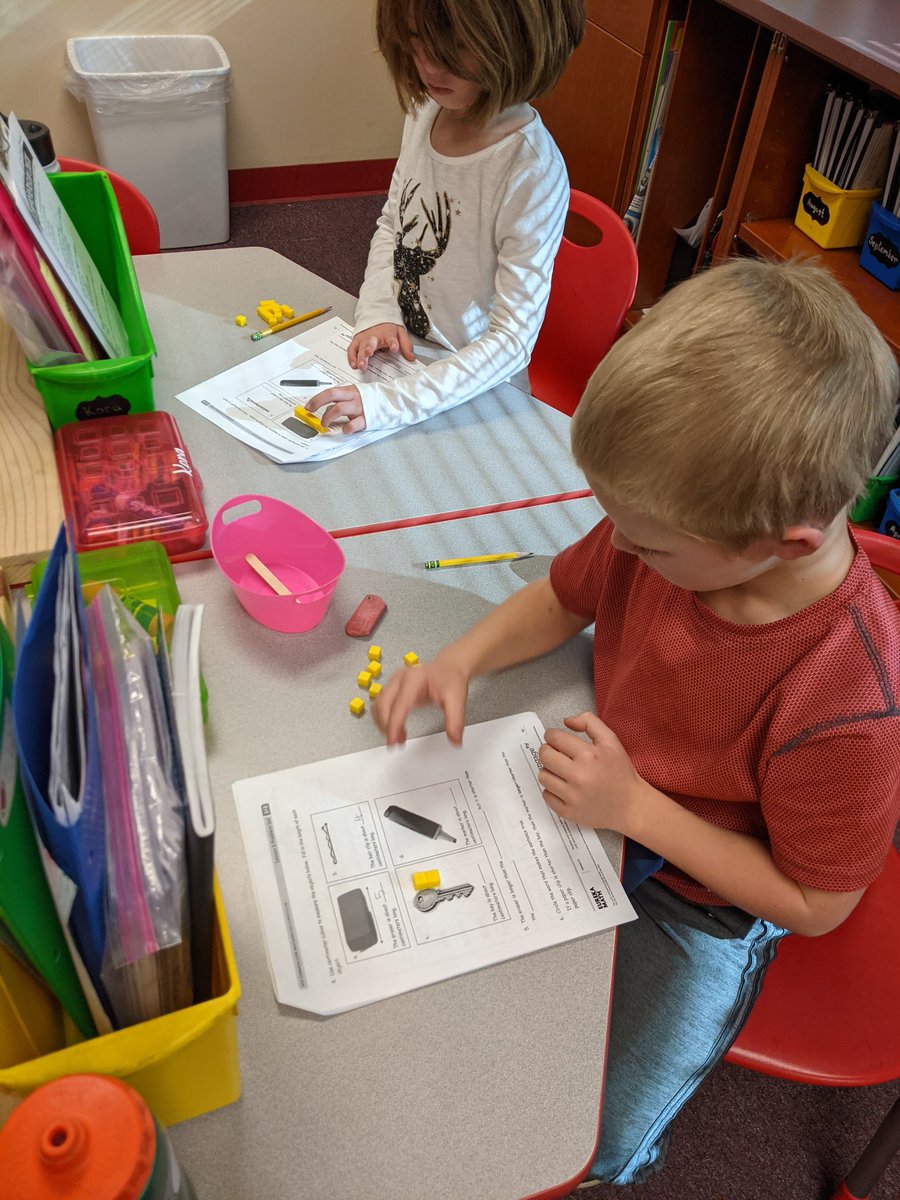 BaseMelinda's tweet photo. 1st grade measuring using centimeter cubes. No gaps. No overlaps #SGES323 https://t.co/7DYweL3cbH