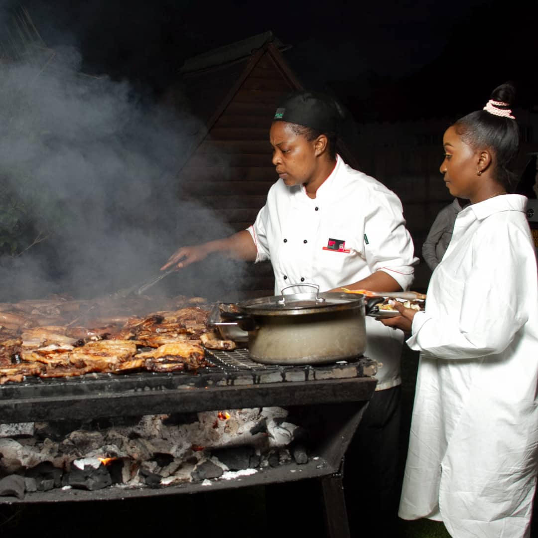 TariChef's tweet photo. Event Catering
#ladychef
#Zimbabwe
https://t.co/irf88Wui4b https://t.co/at4WrvCZAU