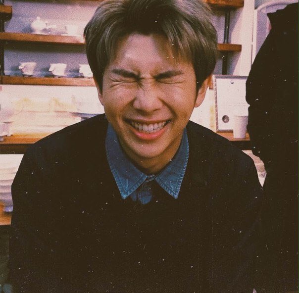 kimsacha8's tweet photo. «𝓝𝓲𝓴𝓸𝓰𝓭𝓪 𝓷𝓮 𝓹𝓮𝓻𝓮𝓼𝓽𝓪𝓿𝓪𝓲 𝓾𝓵𝓲𝓫𝓪𝓽'𝓼𝔂𝓪 ,𝓭𝓪𝔃𝓱𝓮 𝓴𝓸𝓰𝓭𝓪 𝓽𝓮𝓫𝓮 𝓰𝓻𝓾𝓼𝓽𝓷𝓸:𝓴𝓽𝓸 𝓽𝓸 𝓶𝓸𝔃𝓱𝓮𝓽 𝓿𝓵𝔂𝓾𝓫𝓲𝓽𝓼𝔂𝓪 𝓿 𝓽𝓿𝓸𝔂𝓾 𝓾𝓵𝓲𝓫𝓴𝓾»                                  #kimnamjoon  🐣 https://t.co/Grvbtiss0l